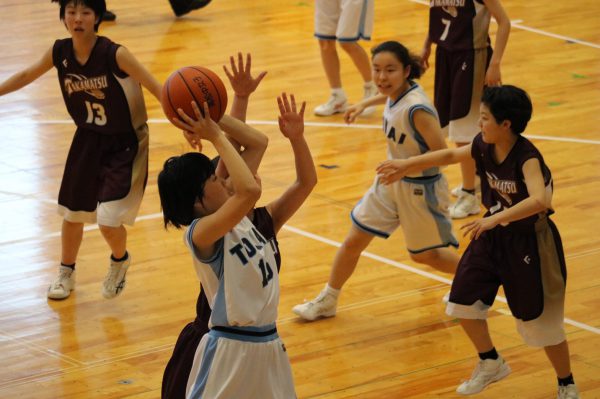 女子バスケットボール部 運動部 部活紹介 中等部のご案内 東海大学付属静岡翔洋高等学校 中等部